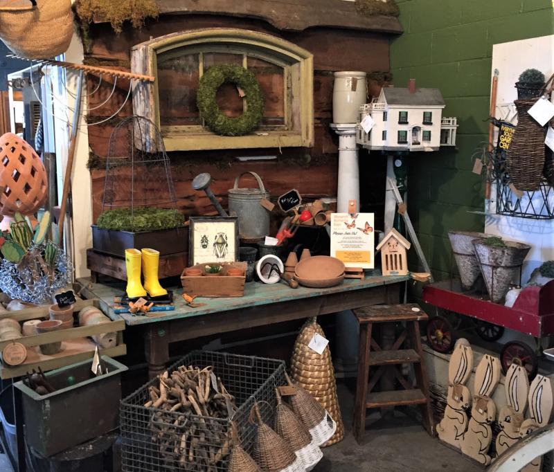 Brush Factory to celebrate monarch butterflies May 2426 Cape Gazette